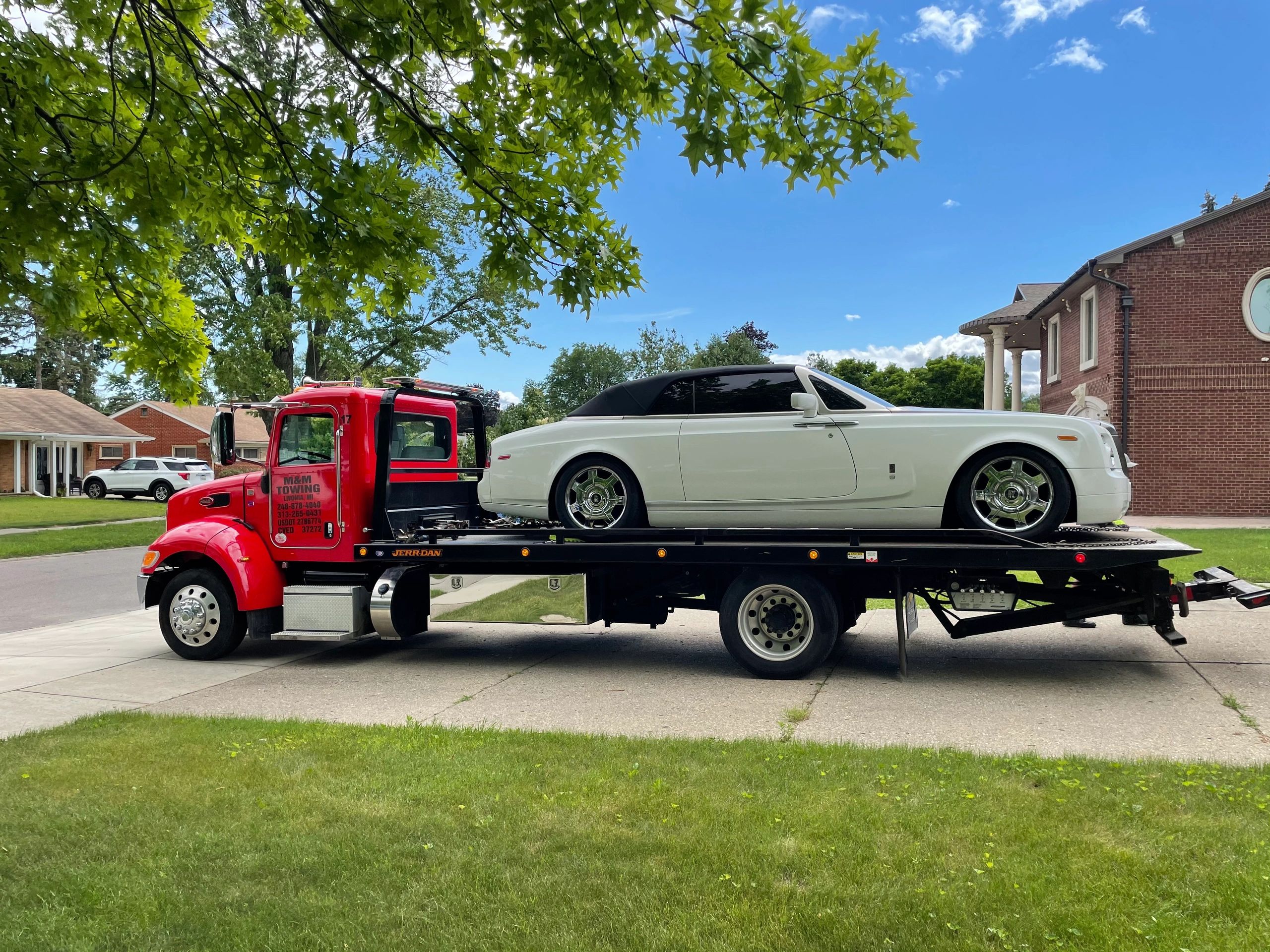 M And A Towing